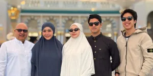 7 Potret Kamar Hotel Maia Estianty dan Keluarga Selama Umrah, Pemandangannya Masjid Nabawi