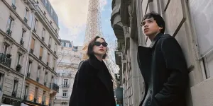 7 Potret Kompak BCL Bareng Noah Sinclair di Paris, Ibu - Anak Sama-sama Keren