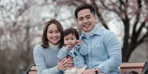 7 Potret Liburan Gritte Agatha ke Jepang, Ajak Putrinya yang Baru Berusia 15 Bulan