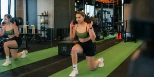 7 Potret Persiapan Para Seleb Jelang Hyrox Vienna, Latihan Fisik Bersama - Saling Mendukung