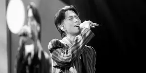 7 Potret Situasi Pemakaman Vidi Aldiano, Berlangsung Tenang Diiringi Gerimis Hujan