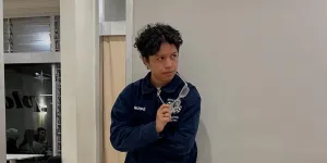 7 Potret Sofiandri 'Kembaran' Baskara Putra 'Hindia'