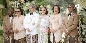 7 Potret Soimah Malam Mingguan Bareng Anak dan Menantu, Berakhir Nonton Drakor Bersama