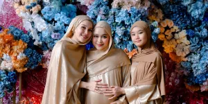 7 Potret Syifa Adik Ayu Ting Ting Gelar Pengajian Tujuh Bulanan, Khidmat dan Penuh Kehangatan