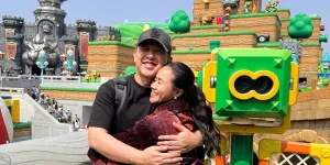 7 Potret Yura Yunita Liburan ke Universal Studio Osaka Jepang, Seru-seruan Bareng Keluarga