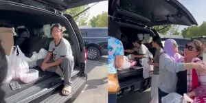 8 Potret Cinta Kuya yang Coba Jualan Nasi Warteg di Amerika, Langsung Ludes dalam Waktu Setengah Jam Aja