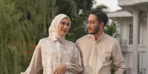 8 Potret Syahnaz Sadiqah dan Jeje Govinda Pakai Baju Couple, Serasi dan Kompak Banget