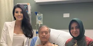 9 Potret Ayah Farah Quinn Jalani Operasi Jantung di AS, Dapat Perawatan Tim Bedah Terbaik