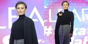 Agnez Mo Tampil Chic - Stylish Saat Hadiri Event Ini, Mempesona!