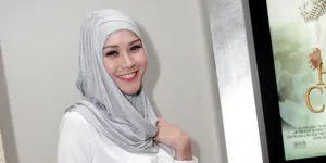 Ajaib - Zaskia Adya Mecca Bisa Tetap Cantik Walau Sedang Sakit
