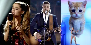 Aksi Panggung Keren Para Artis di American Music Awards 2013