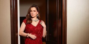 Aktris Neelam Kothari Buka Suara Soal Rumor Kedekatannya dengan Govinda di Era '90-an, Ternyata...