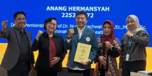 Anang Hermansyah Lulus S2: Ini Kenangan Sebagai Mahasiswa, Presentasi - Makan Bareng Teman Kelas