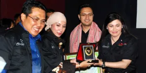 Ari Sihasale di Plaza Senayan