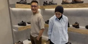 Arie Untung dan Fenita Tak Bisa Pulang ke Jakarta, Sedang Cari Cara Lain