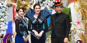 Arumi Bachsin di Jember Fashion Carnival 2026, Anaknya Secantik Ibunya