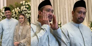 Awalnya Mengaku Kuat, 10 Potret Tora Sudiro di Pengajian Jelang Pernikahan Sang Putri - Image Macho Sirna Ketika Menangis