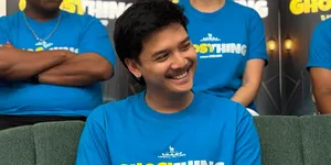 Baskara Mahendra Jadi Perias Jenazah di Film 'GHOSTHING', DIteror Hantu Influencer