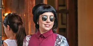 Begini Proses Transformasi Nyentrik Lady Gaga di Ruang Rias