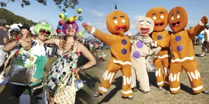 Beranikah Kalian Dandan Seperti Ini Ketika Datang di Festival?