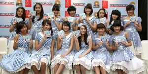Berbagai Gaya Lucu JKT48 Saat Rilis Gingham Check