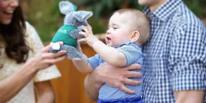 Betapa Menggemaskannya Prince George Saat Kunjungi Kebun Binatang