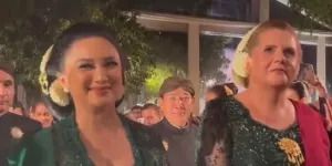 Cantiknya Suzanne Schuldtz Ibunda Patricia Schuldtz Kala Pakai Sanggul