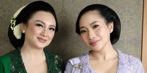 Cantiknya Tata Cahyani di Nikahan Darma Mangkuluhur, Pesona Bangsawan