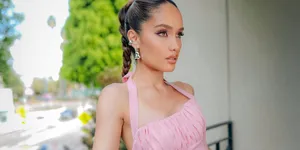 Potret Cinta Laura Pakai Gaun Pink di Malibu, Lunch Bareng Catriona Gray