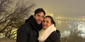 Darius Sinathraya-Donna Agnesia Rayakan Anniversary Pernikahan yang ke-19