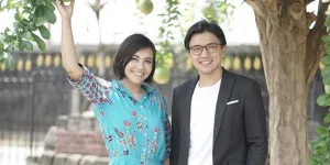 Denada Tak Ungkap Siapa Ayah Ressa Rossano ke Adik Kandungnya