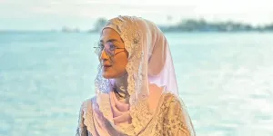 Desy Ratnasari Bagikan Potret Masa Kecilnya, Genap Rayakan Ultah ke-52