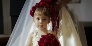 Detail Penampilan Kamari Jadi Flower Girl di Resepsi Jennifer Coppen & Justin Hubner