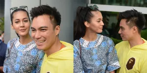 Dikerumuni Awak Media, Baim Wong & Paula Saling Bertatapan Mesra!