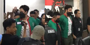 Ditangkap Lagi Setelah 2 Bulan Bebas,Simak Alasan Ammar Zoni Kembali Konsumsi Narkoba - Pelampiasan Masalah Rumah Tangga?