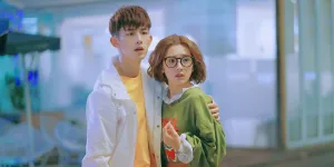 Drama China Tentang Kisah Cinta Idol dan Orang Biasa yang Penuh Chemistry Tak Terduga