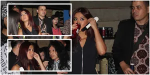 Ekspresi Fokus Agnez Mo Sebelum Manggung - Sambil Pemanasan