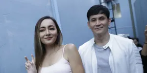 FOTO: Dewi Rezer dan Marcelino Lefrandt Akur, Main Film Bareng