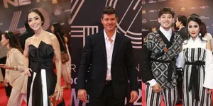 FOTO: Gaya Stylish Sederet Seleb di Indonesian Choice Awards 2017