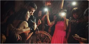 FOTO: Party Malam Ultah Gisel, Dapat Pelukan Mesra Dari Gading!