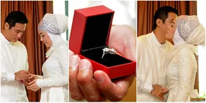 Foto Prosesi Pemberian Cincin Adjie Pangestu Pada Bella Shofie
