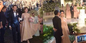 FOTO: Resepsi Pernikahan Syahnaz - Jeje, Pilih Tampil Kekinian