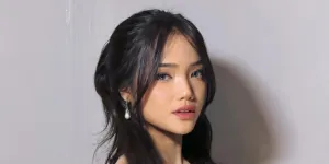 Fuji Ann Sabet Piala Popular Video of The Year di TikTok Awards Indonesia 2025