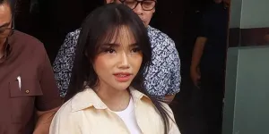 Fuji Rugi Miliaran Rupiah karena Mantan Admin: Mau Kerja Apa Buat Balikin Segitu?