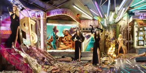 Kim Kardashian Dalam Foto Natal Keluarga Sejak 1980an Hingga 2013