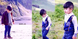 Gantengnya... Begini Gaya Narsis Daffa Sofa Saat di Alam Liar