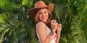 Gaya Electra Leslie Pakai Topi Koboi, Cantik Penuh Pesona dan Konsisten Kece