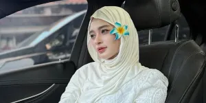 Gaya Inara Rusli Liburan di Luar dan dalam Negeri, dari Mesir ke Mojokerto