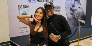 Gaya Mayang Lucyana Nonton Konser Bryan Adams Jakarta, Kompak dengan Doddy Sudrajat