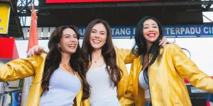 Gaya Pemotretan Terbaru Wulan Guritno Bareng Masayu Anastasia dan Asri Welas, Hot Mom yang Menawan